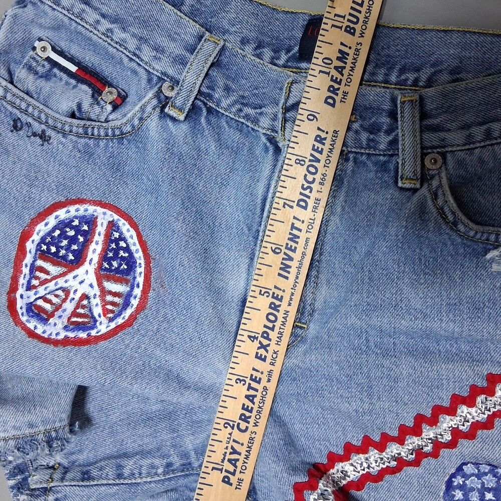 Vintage Tommy Jeans Hand-Painted Patriotic USA Embellished Denim Shorts Size 5 - Picture 8 of 10